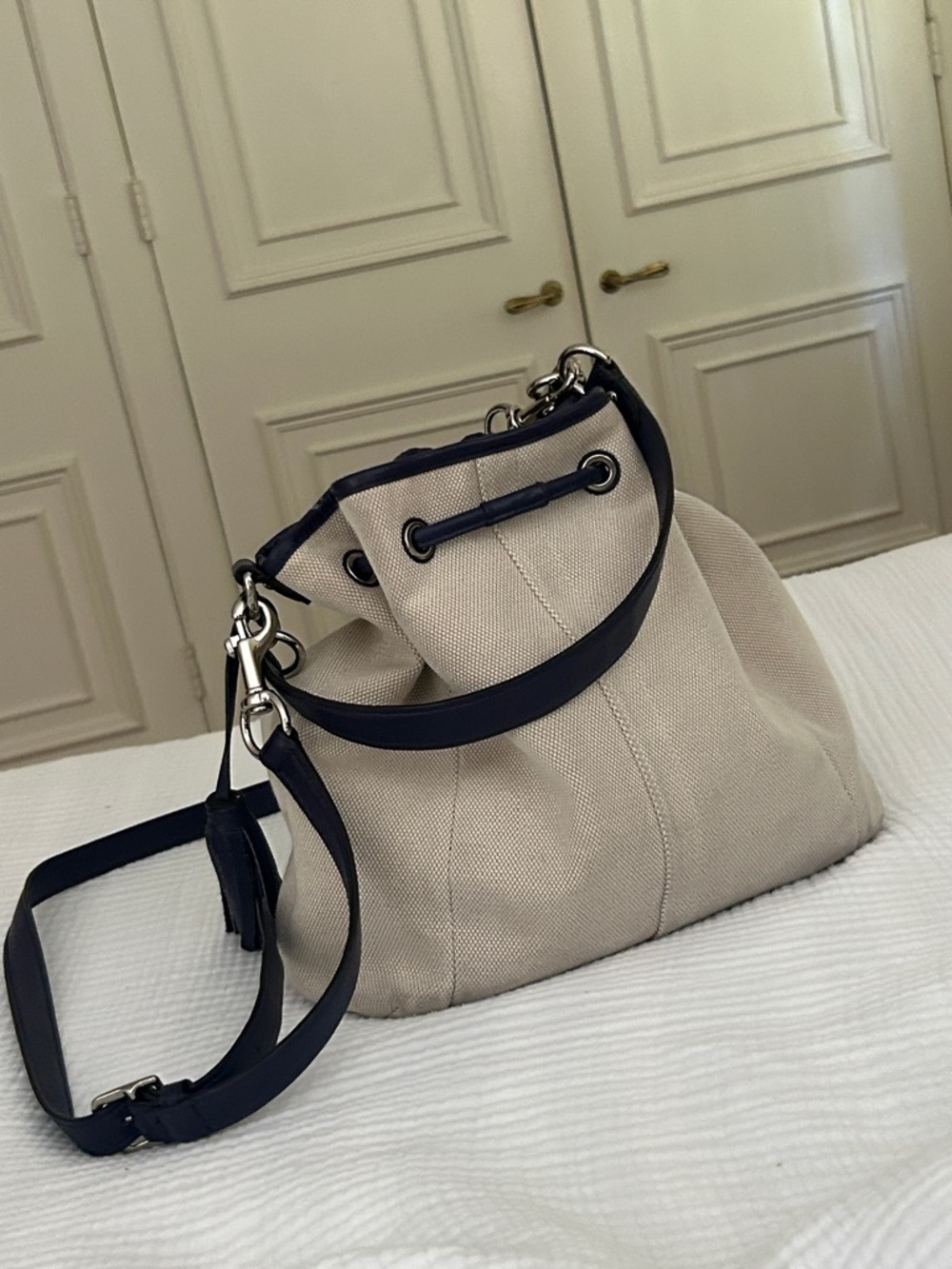 Coach Canvas + Navy Leather Drawstring Shoulder Bucket Bag Silver Hardware - Picture 8 of 14